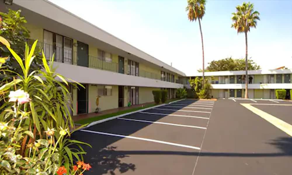 Vagabond Inn Los Angeles At Usc Εξωτερικό φωτογραφία